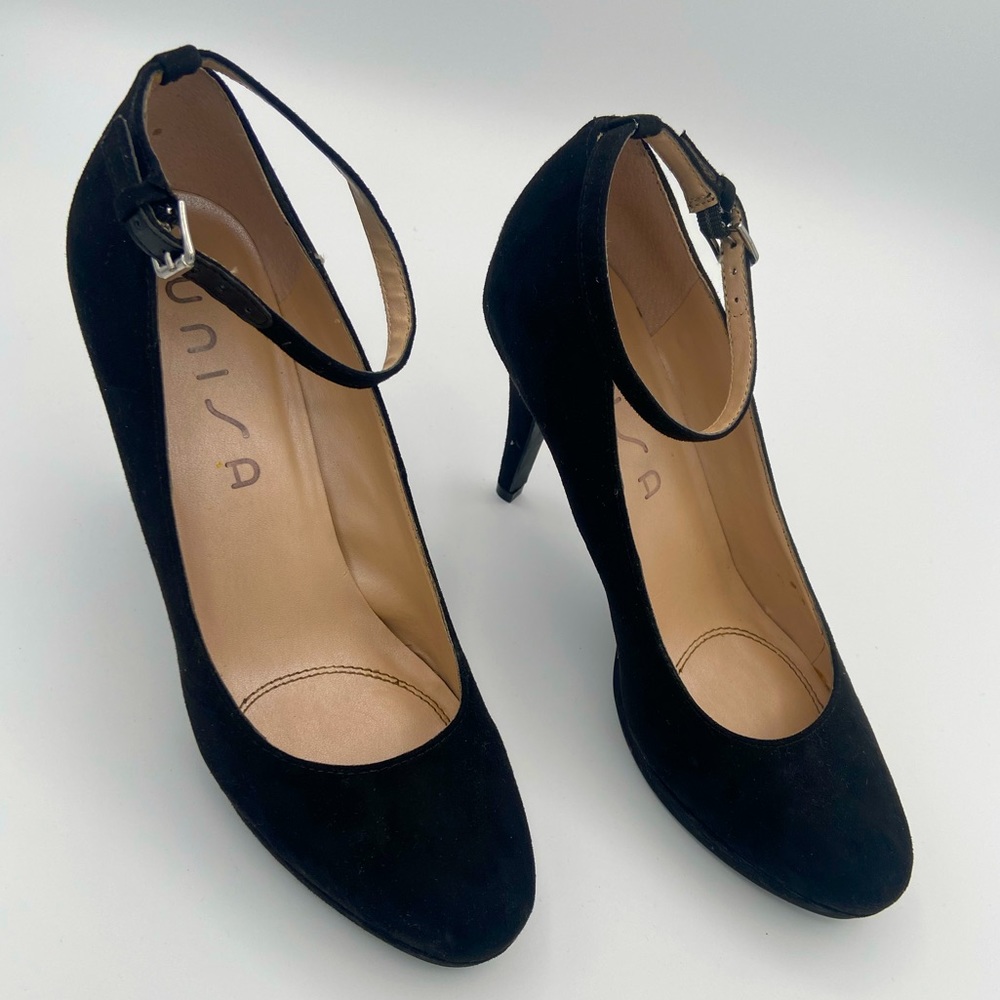 Unisa Ankle Strap Close Toed Heels